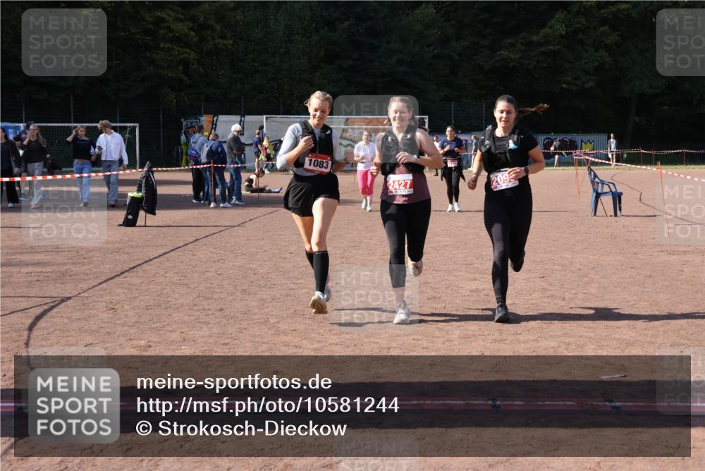 27.09.2026 - 35. Volkslauf durch das schöne Alstertal Strokosch-Dieckow http://msf.ph/oto/10581244 27.09.2026 13:00:02 Ziel 1083, 1105, 2099, 2427 meine-sportfotos.de
