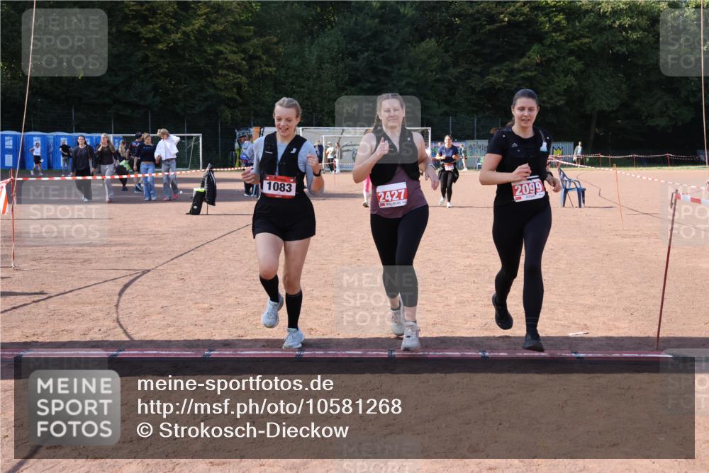 27.09.2026 - 35. Volkslauf durch das schöne Alstertal Strokosch-Dieckow http://msf.ph/oto/10581268 27.09.2026 13:00:03 Ziel 1083, 1105, 2099, 2427 meine-sportfotos.de