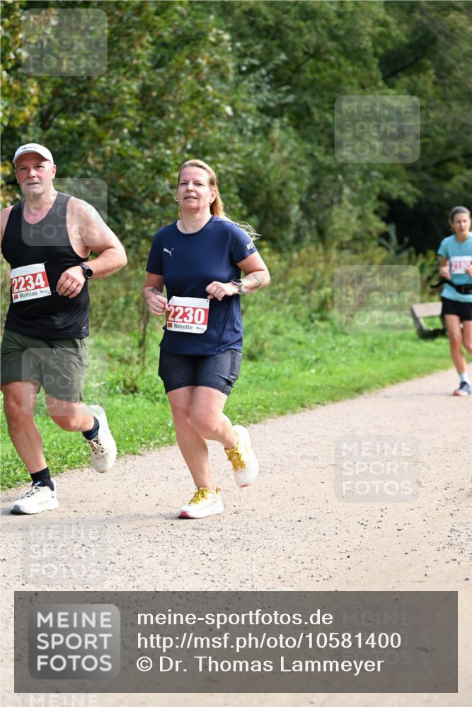 27.09.2026 - 35. Volkslauf durch das schöne Alstertal Dr. Thomas Lammeyer http://msf.ph/oto/10581400 27.09.2026 12:25:20 Laufen 2234, 2230 meine-sportfotos.de