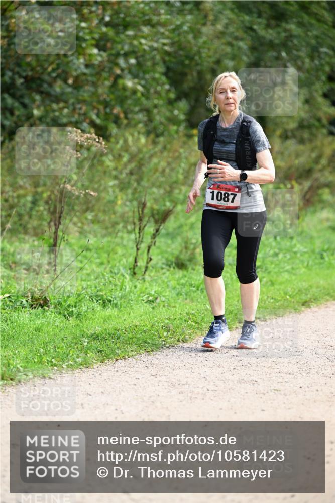 27.09.2026 - 35. Volkslauf durch das schöne Alstertal Dr. Thomas Lammeyer http://msf.ph/oto/10581423 27.09.2026 12:25:25 Laufen 1087 meine-sportfotos.de