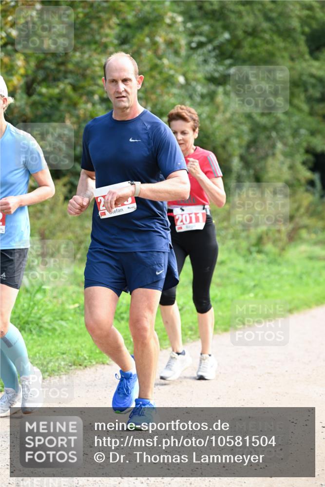 27.09.2026 - 35. Volkslauf durch das schöne Alstertal Dr. Thomas Lammeyer http://msf.ph/oto/10581504 27.09.2026 12:25:48 Laufen 2011 meine-sportfotos.de