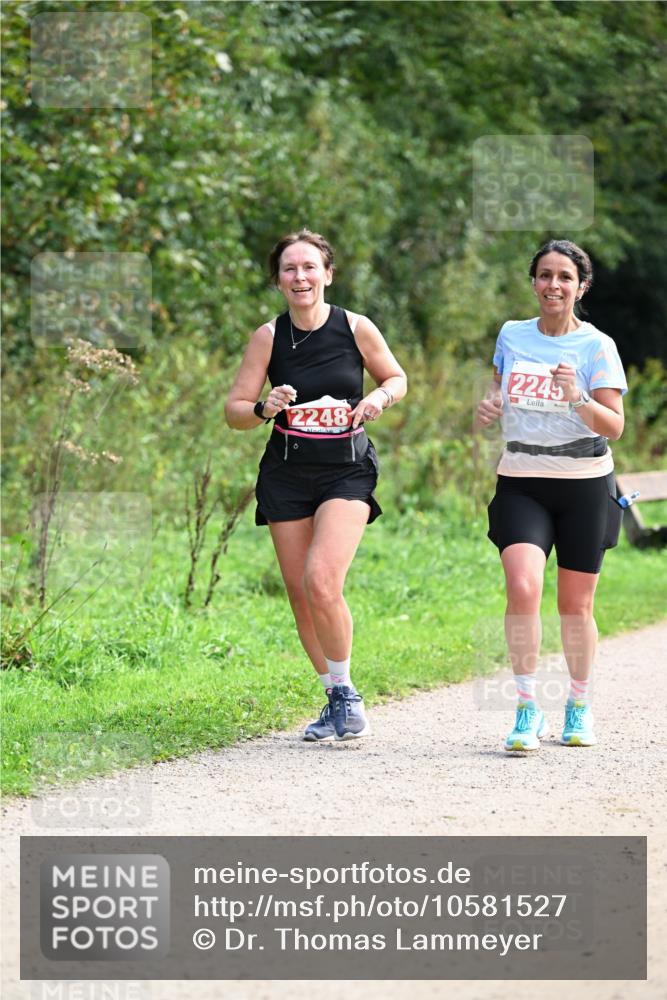 27.09.2026 - 35. Volkslauf durch das schöne Alstertal Dr. Thomas Lammeyer http://msf.ph/oto/10581527 27.09.2026 12:25:58 Laufen 2248, 2245 meine-sportfotos.de