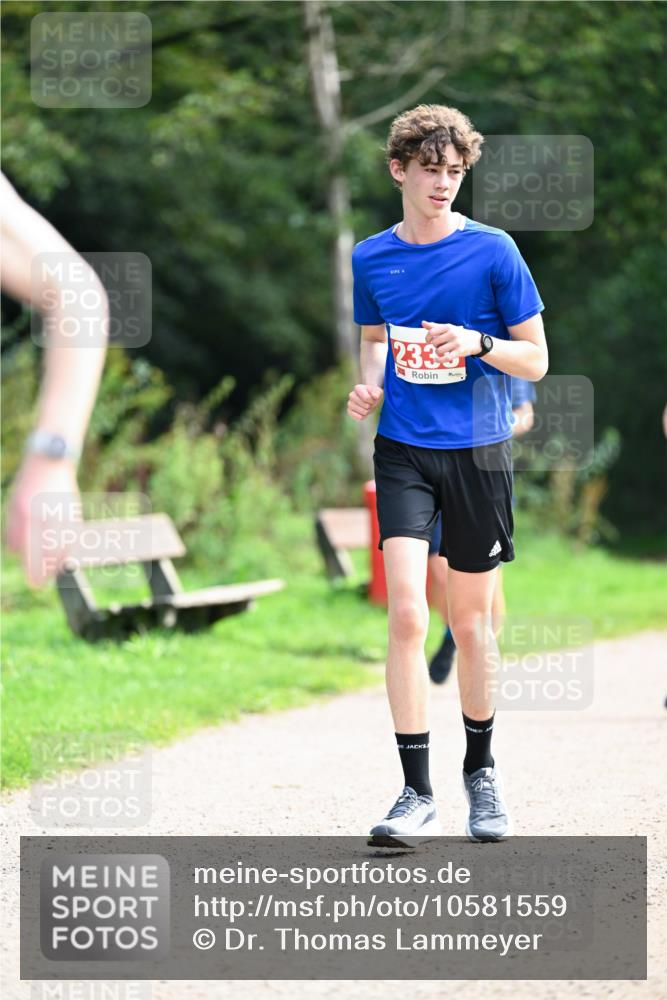 27.09.2026 - 35. Volkslauf durch das schöne Alstertal Dr. Thomas Lammeyer http://msf.ph/oto/10581559 27.09.2026 12:26:27 Laufen 2333 meine-sportfotos.de