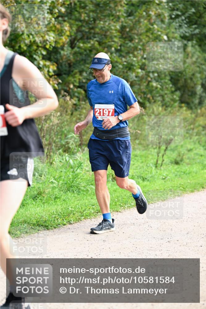 27.09.2026 - 35. Volkslauf durch das schöne Alstertal Dr. Thomas Lammeyer http://msf.ph/oto/10581584 27.09.2026 12:26:34 Laufen 2197 meine-sportfotos.de