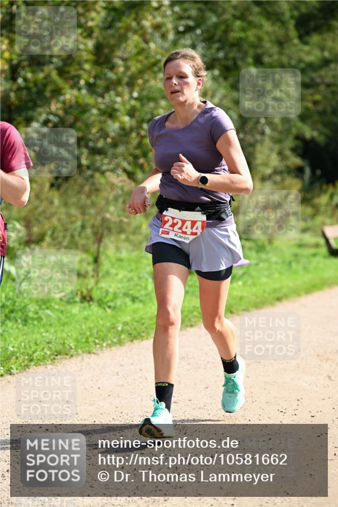 27.09.2026 - 35. Volkslauf durch das schöne Alstertal Dr. Thomas Lammeyer http://msf.ph/oto/10581662 27.09.2026 12:27:29 Laufen 2244 meine-sportfotos.de