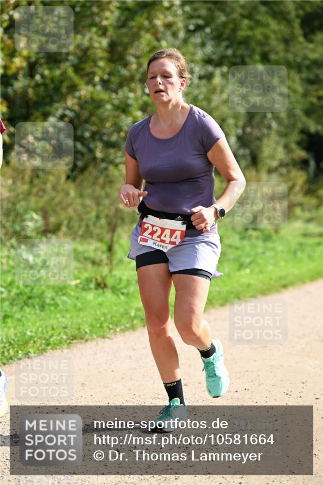27.09.2026 - 35. Volkslauf durch das schöne Alstertal Dr. Thomas Lammeyer http://msf.ph/oto/10581664 27.09.2026 12:27:29 Laufen 2244 meine-sportfotos.de