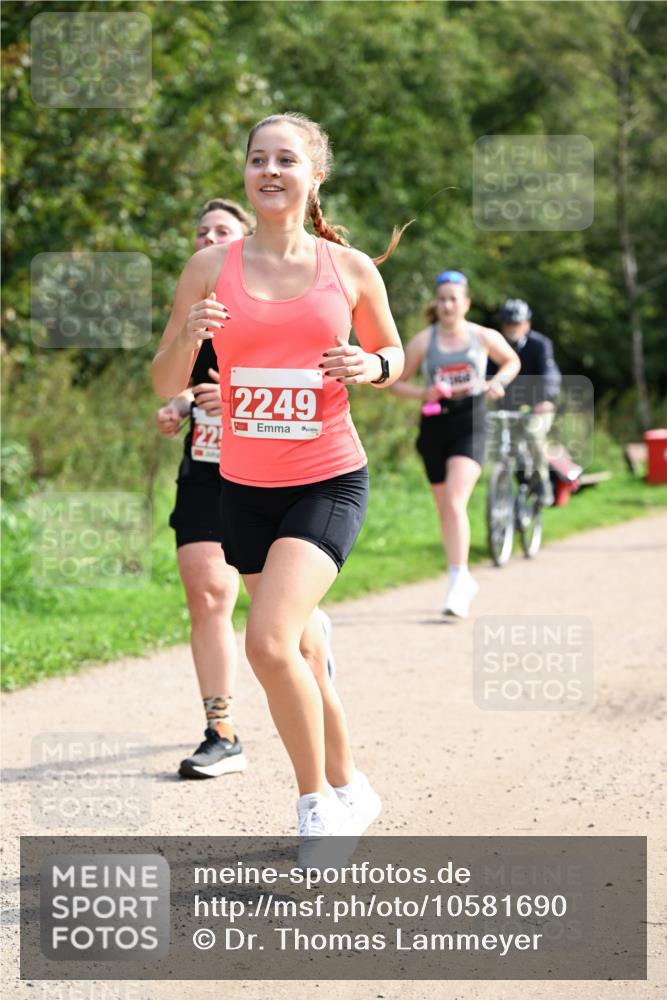 27.09.2026 - 35. Volkslauf durch das schöne Alstertal Dr. Thomas Lammeyer http://msf.ph/oto/10581690 27.09.2026 12:27:51 Laufen 2249, 22 meine-sportfotos.de