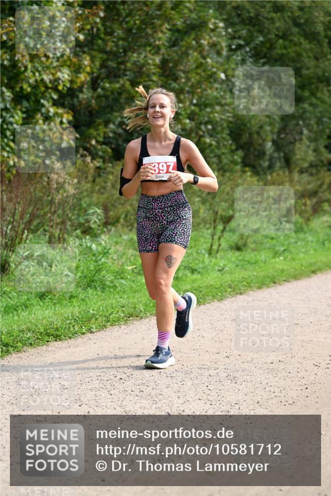 27.09.2026 - 35. Volkslauf durch das schöne Alstertal Dr. Thomas Lammeyer http://msf.ph/oto/10581712 27.09.2026 12:27:55 Laufen 397 meine-sportfotos.de