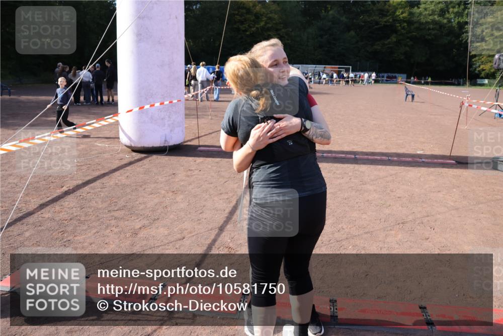 27.09.2026 - 35. Volkslauf durch das schöne Alstertal Strokosch-Dieckow http://msf.ph/oto/10581750 27.09.2026 13:02:36 Ziel  meine-sportfotos.de