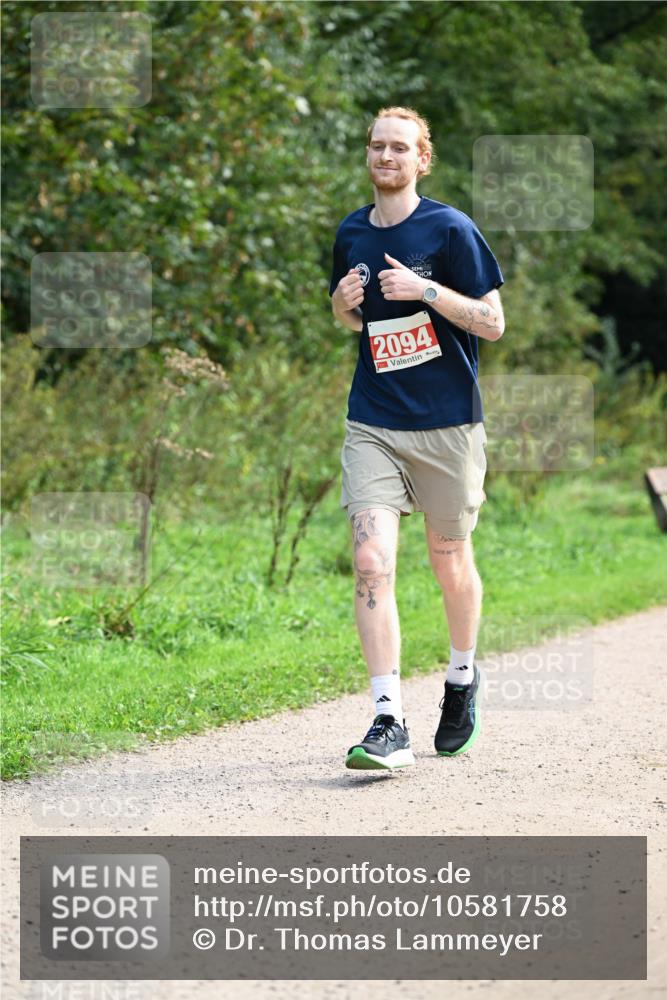 27.09.2026 - 35. Volkslauf durch das schöne Alstertal Dr. Thomas Lammeyer http://msf.ph/oto/10581758 27.09.2026 12:28:30 Laufen 2094 meine-sportfotos.de