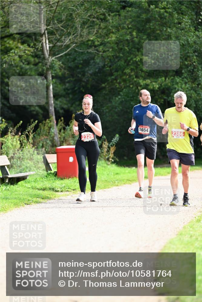 27.09.2026 - 35. Volkslauf durch das schöne Alstertal Dr. Thomas Lammeyer http://msf.ph/oto/10581764 27.09.2026 12:28:38 Laufen 2329, 1654, 2386 meine-sportfotos.de
