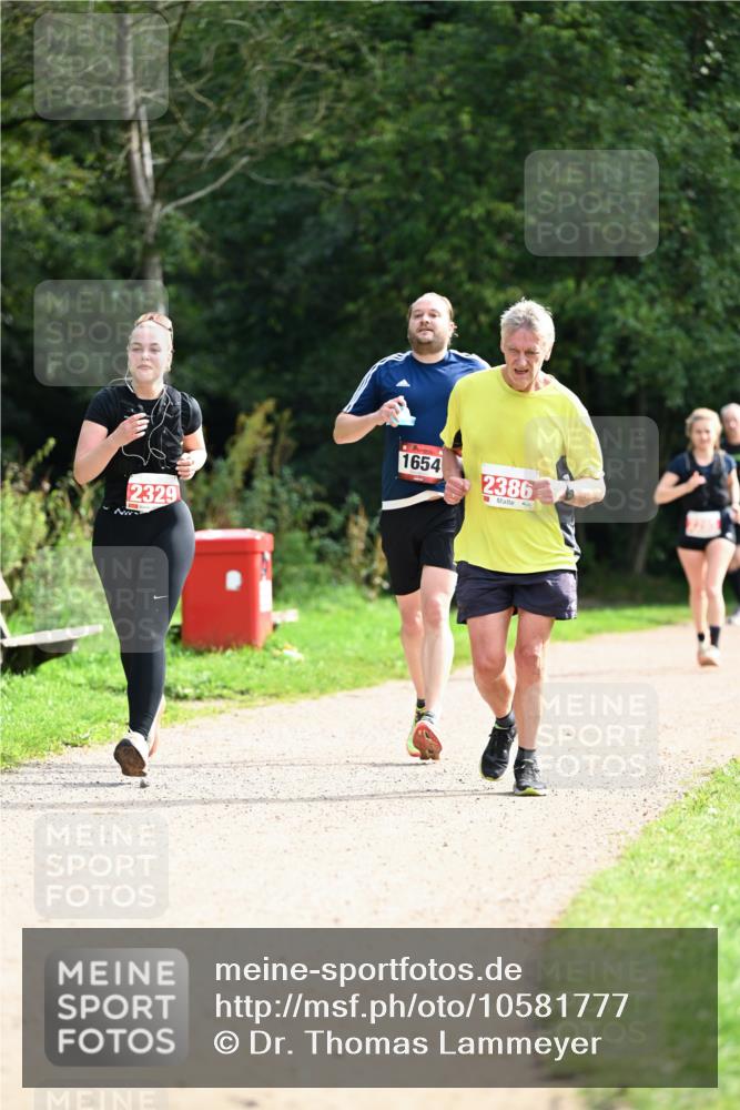 27.09.2026 - 35. Volkslauf durch das schöne Alstertal Dr. Thomas Lammeyer http://msf.ph/oto/10581777 27.09.2026 12:28:40 Laufen 2329, 1654, 2386 meine-sportfotos.de