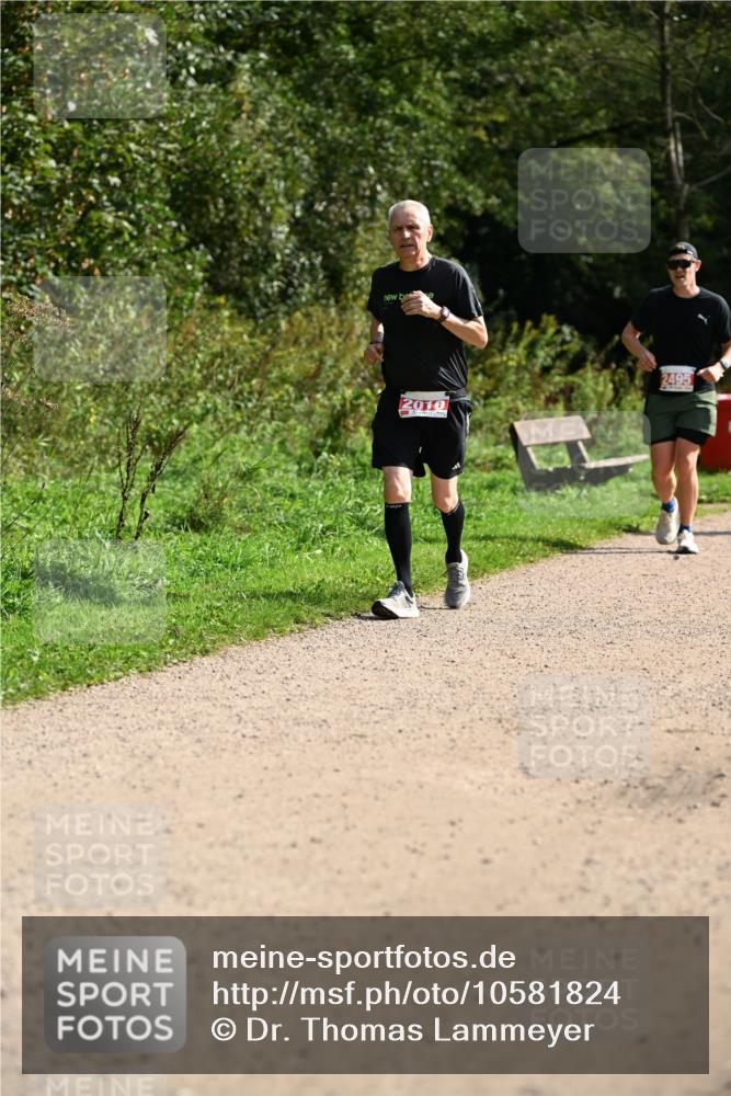 27.09.2026 - 35. Volkslauf durch das schöne Alstertal Dr. Thomas Lammeyer http://msf.ph/oto/10581824 27.09.2026 12:28:51 Laufen 2010, 2495 meine-sportfotos.de