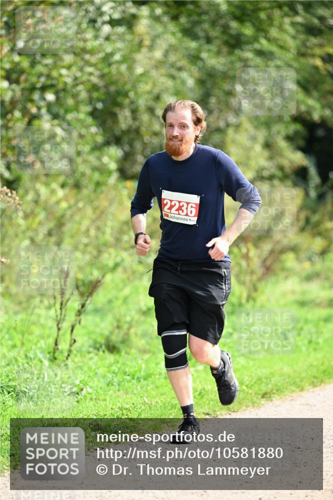 27.09.2026 - 35. Volkslauf durch das schöne Alstertal Dr. Thomas Lammeyer http://msf.ph/oto/10581880 27.09.2026 12:29:16 Laufen 2236 meine-sportfotos.de
