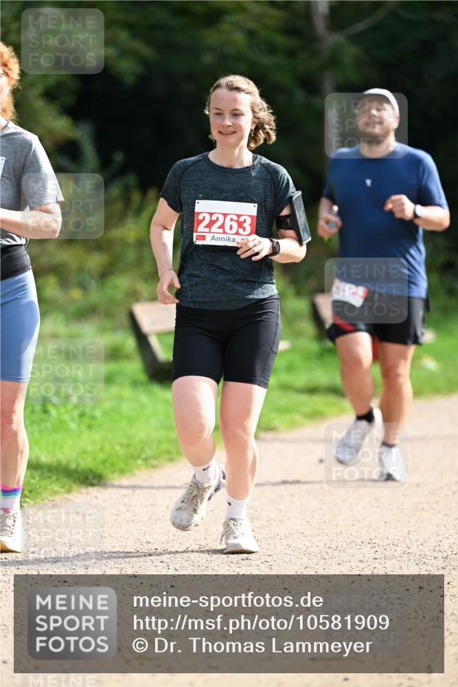 27.09.2026 - 35. Volkslauf durch das schöne Alstertal Dr. Thomas Lammeyer http://msf.ph/oto/10581909 27.09.2026 12:29:30 Laufen 2263 meine-sportfotos.de