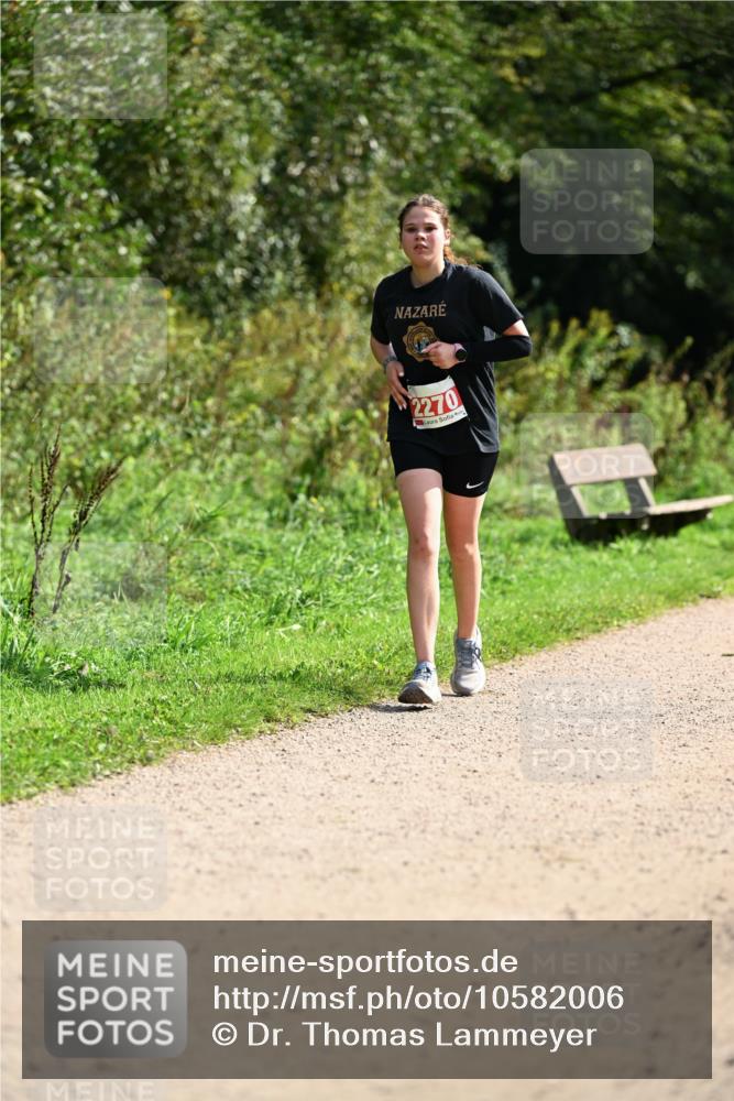27.09.2026 - 35. Volkslauf durch das schöne Alstertal Dr. Thomas Lammeyer http://msf.ph/oto/10582006 27.09.2026 12:30:40 Laufen 2270 meine-sportfotos.de