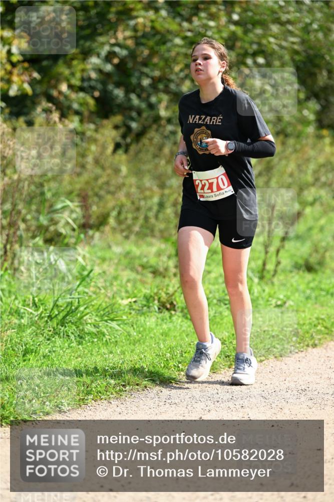 27.09.2026 - 35. Volkslauf durch das schöne Alstertal Dr. Thomas Lammeyer http://msf.ph/oto/10582028 27.09.2026 12:30:42 Laufen 2270 meine-sportfotos.de