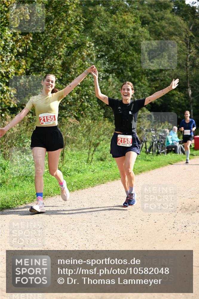 27.09.2026 - 35. Volkslauf durch das schöne Alstertal Dr. Thomas Lammeyer http://msf.ph/oto/10582048 27.09.2026 12:31:32 Laufen 2155, 2158 meine-sportfotos.de