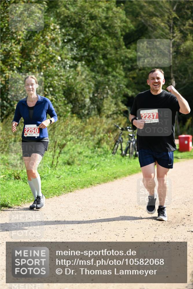 27.09.2026 - 35. Volkslauf durch das schöne Alstertal Dr. Thomas Lammeyer http://msf.ph/oto/10582068 27.09.2026 12:31:36 Laufen 2250, 2237 meine-sportfotos.de