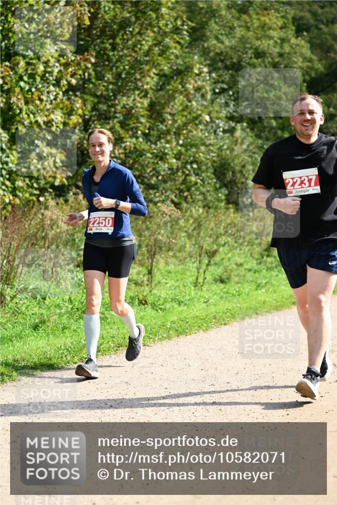 27.09.2026 - 35. Volkslauf durch das schöne Alstertal Dr. Thomas Lammeyer http://msf.ph/oto/10582071 27.09.2026 12:31:37 Laufen 2250, 2237 meine-sportfotos.de