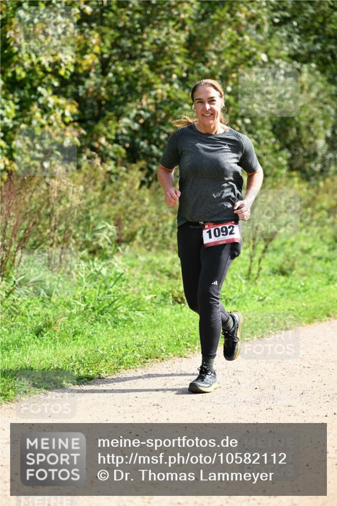 27.09.2026 - 35. Volkslauf durch das schöne Alstertal Dr. Thomas Lammeyer http://msf.ph/oto/10582112 27.09.2026 12:32:28 Laufen 1092 meine-sportfotos.de