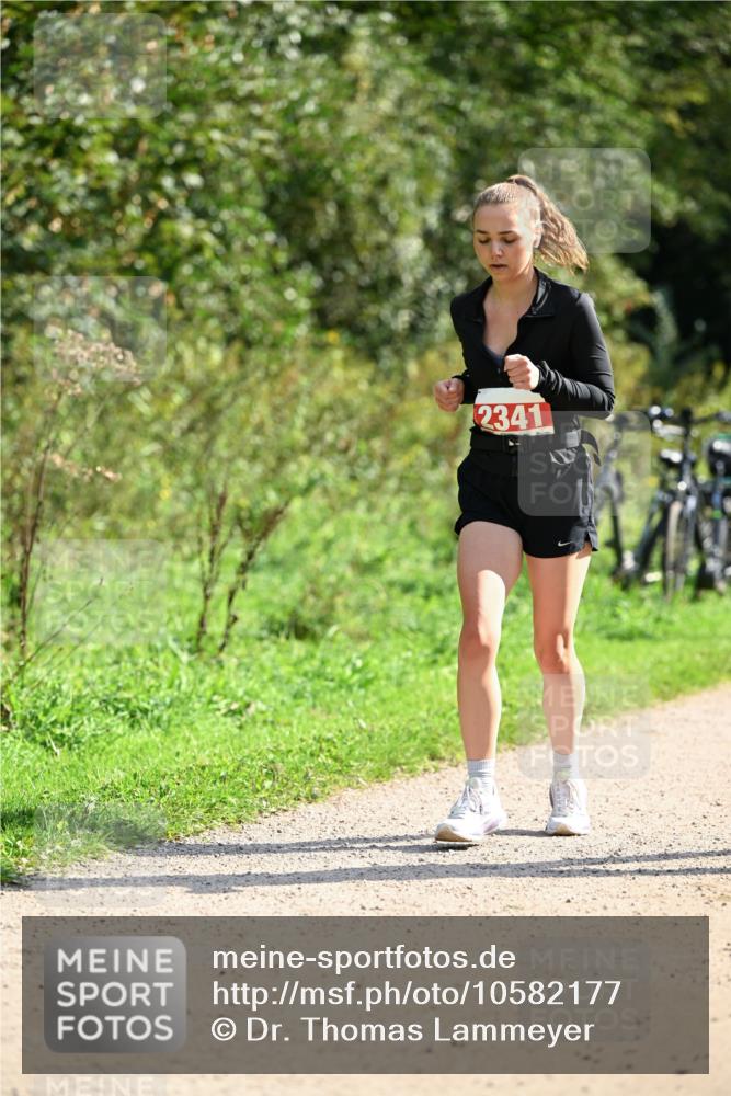 27.09.2026 - 35. Volkslauf durch das schöne Alstertal Dr. Thomas Lammeyer http://msf.ph/oto/10582177 27.09.2026 12:33:05 Laufen 2341 meine-sportfotos.de