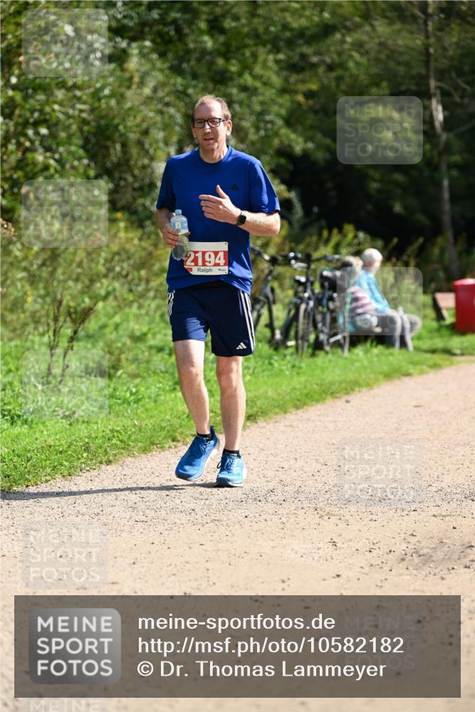 27.09.2026 - 35. Volkslauf durch das schöne Alstertal Dr. Thomas Lammeyer http://msf.ph/oto/10582182 27.09.2026 12:33:09 Laufen 2194 meine-sportfotos.de