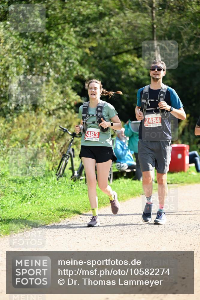 27.09.2026 - 35. Volkslauf durch das schöne Alstertal Dr. Thomas Lammeyer http://msf.ph/oto/10582274 27.09.2026 12:34:07 Laufen 2483, 2484 meine-sportfotos.de