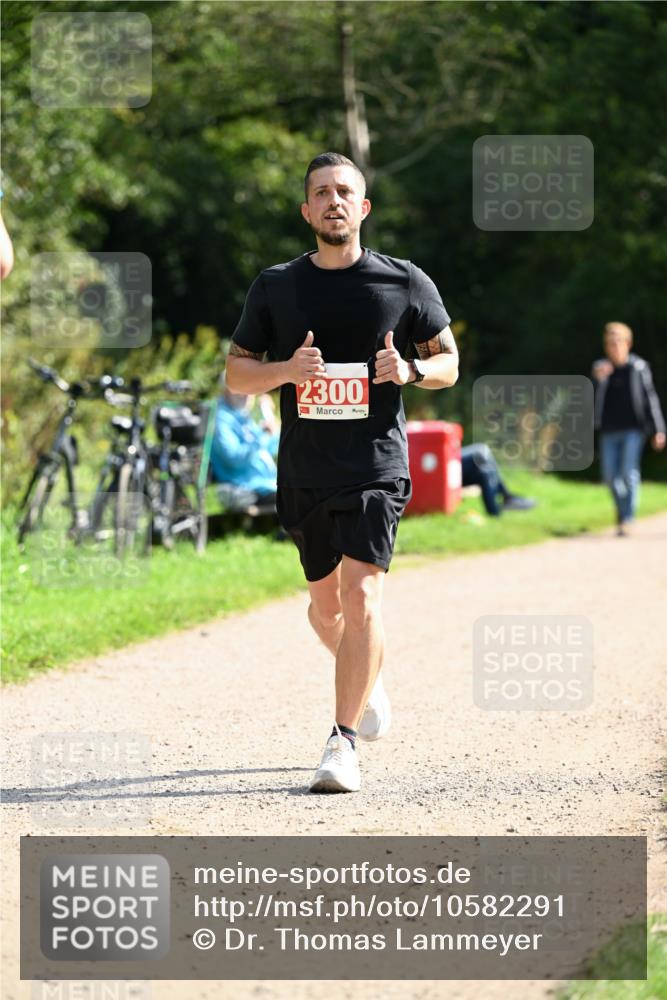 27.09.2026 - 35. Volkslauf durch das schöne Alstertal Dr. Thomas Lammeyer http://msf.ph/oto/10582291 27.09.2026 12:34:09 Laufen 2300 meine-sportfotos.de