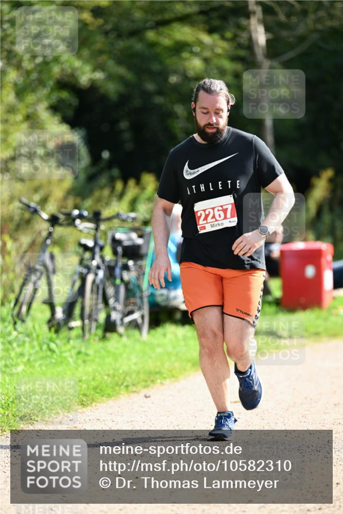 27.09.2026 - 35. Volkslauf durch das schöne Alstertal Dr. Thomas Lammeyer http://msf.ph/oto/10582310 27.09.2026 12:34:25 Laufen 2267 meine-sportfotos.de