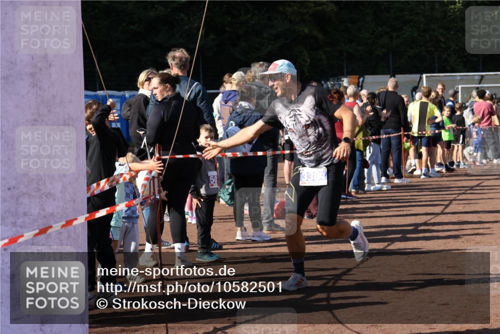27.09.2026 - 35. Volkslauf durch das schöne Alstertal Strokosch-Dieckow http://msf.ph/oto/10582501 27.09.2026 11:18:00 Ziel 3384 meine-sportfotos.de