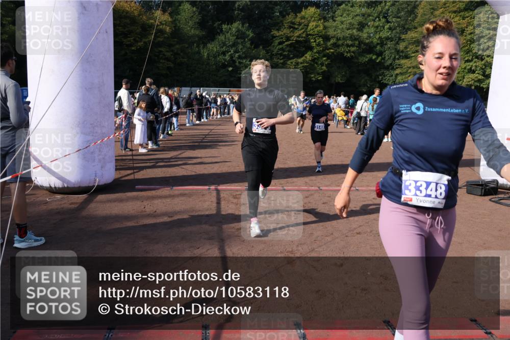 27.09.2026 - 35. Volkslauf durch das schöne Alstertal Strokosch-Dieckow http://msf.ph/oto/10583118 27.09.2026 11:30:02 Ziel 1414, 3142, 3250, 3347, 3348, 3395 meine-sportfotos.de