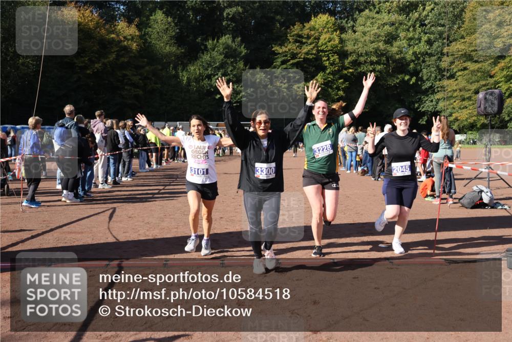 27.09.2026 - 35. Volkslauf durch das schöne Alstertal Strokosch-Dieckow http://msf.ph/oto/10584518 27.09.2026 11:35:56 Ziel 2045, 3087, 3101, 3138, 3228, 3300 meine-sportfotos.de