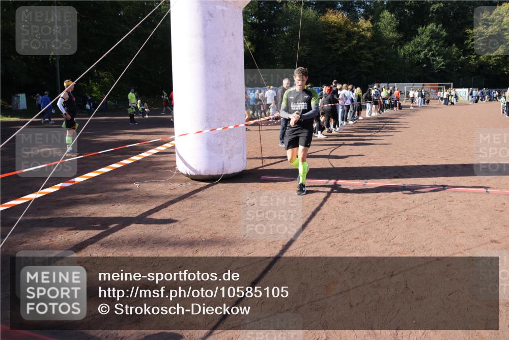27.09.2026 - 35. Volkslauf durch das schöne Alstertal Strokosch-Dieckow http://msf.ph/oto/10585105 27.09.2026 11:48:04 Ziel 1447, 1494 meine-sportfotos.de