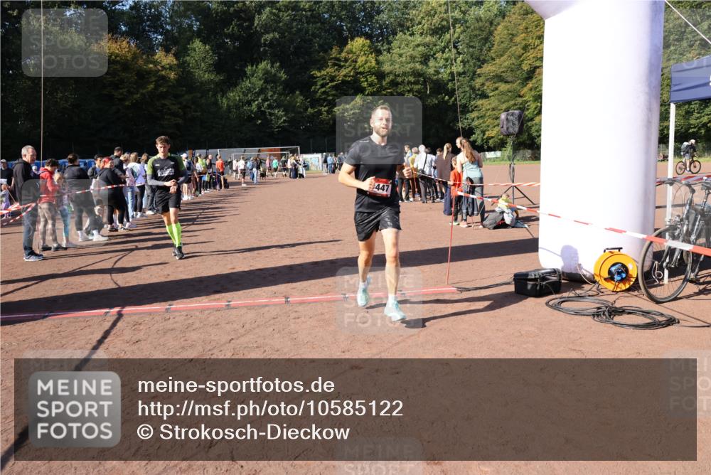 27.09.2026 - 35. Volkslauf durch das schöne Alstertal Strokosch-Dieckow http://msf.ph/oto/10585122 27.09.2026 11:48:03 Ziel 1447, 1494 meine-sportfotos.de