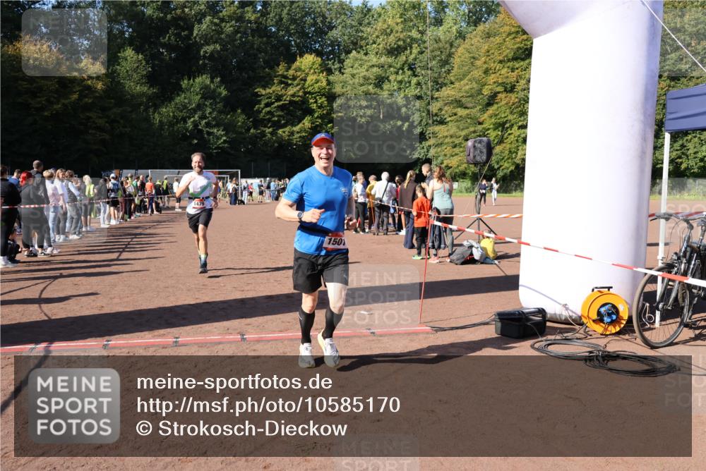 27.09.2026 - 35. Volkslauf durch das schöne Alstertal Strokosch-Dieckow http://msf.ph/oto/10585170 27.09.2026 11:47:51 Ziel 1479, 1501 meine-sportfotos.de