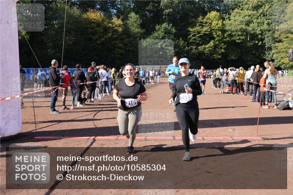 27.09.2026 - 35. Volkslauf durch das schöne Alstertal Strokosch-Dieckow http://msf.ph/oto/10585304 27.09.2026 11:47:12 Ziel 1473, 1511, 1699, 2101, 3392 meine-sportfotos.de