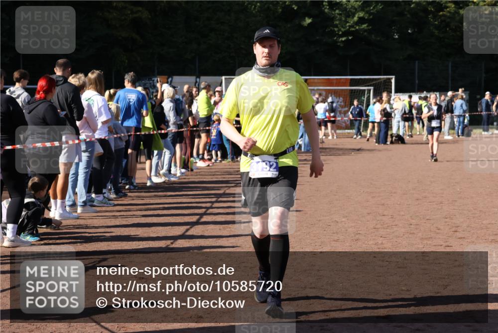 27.09.2026 - 35. Volkslauf durch das schöne Alstertal Strokosch-Dieckow http://msf.ph/oto/10585720 27.09.2026 11:44:30 Ziel 3192 meine-sportfotos.de