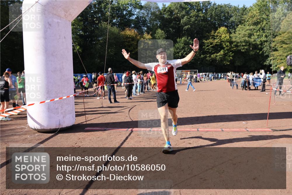 27.09.2026 - 35. Volkslauf durch das schöne Alstertal Strokosch-Dieckow http://msf.ph/oto/10586050 27.09.2026 11:53:52 Ziel 1541 meine-sportfotos.de