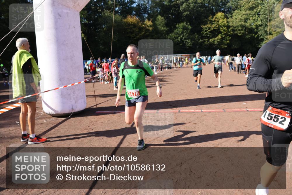 27.09.2026 - 35. Volkslauf durch das schöne Alstertal Strokosch-Dieckow http://msf.ph/oto/10586132 27.09.2026 11:53:00 Ziel 1474, 1552, 2470, 2972 meine-sportfotos.de