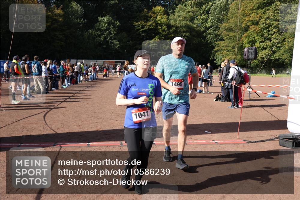 27.09.2026 - 35. Volkslauf durch das schöne Alstertal Strokosch-Dieckow http://msf.ph/oto/10586239 27.09.2026 12:12:17 Ziel 1041, 1495 meine-sportfotos.de