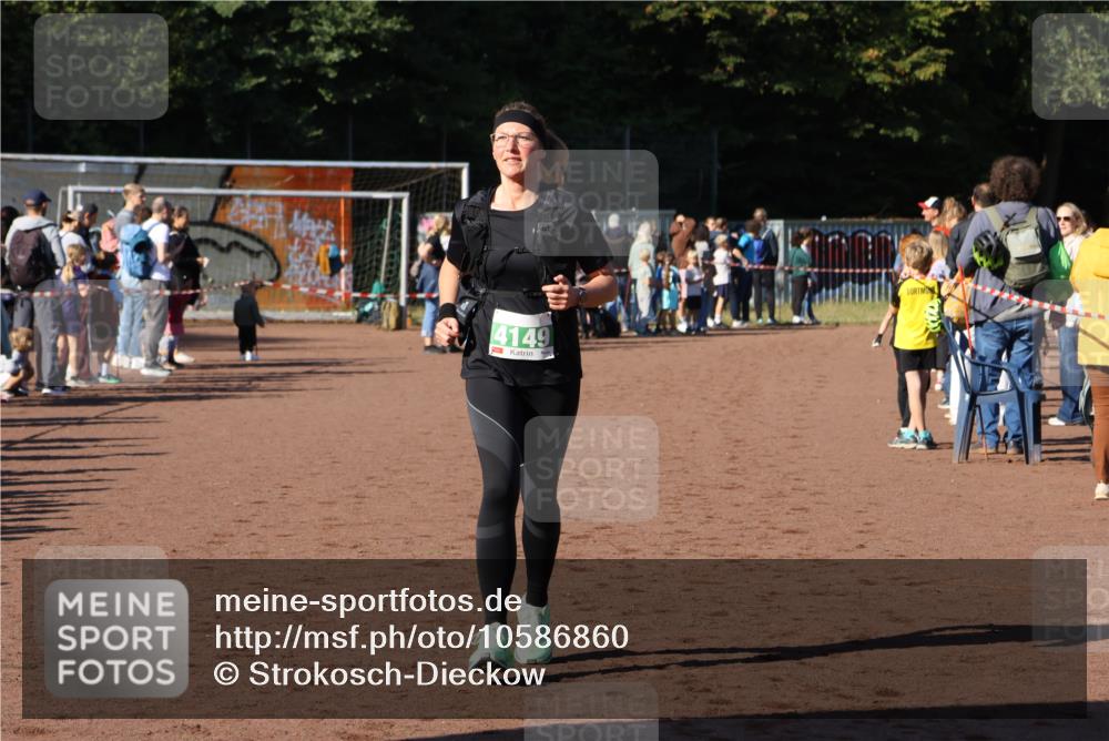 27.09.2026 - 35. Volkslauf durch das schöne Alstertal Strokosch-Dieckow http://msf.ph/oto/10586860 27.09.2026 10:58:58 Ziel 4149 meine-sportfotos.de