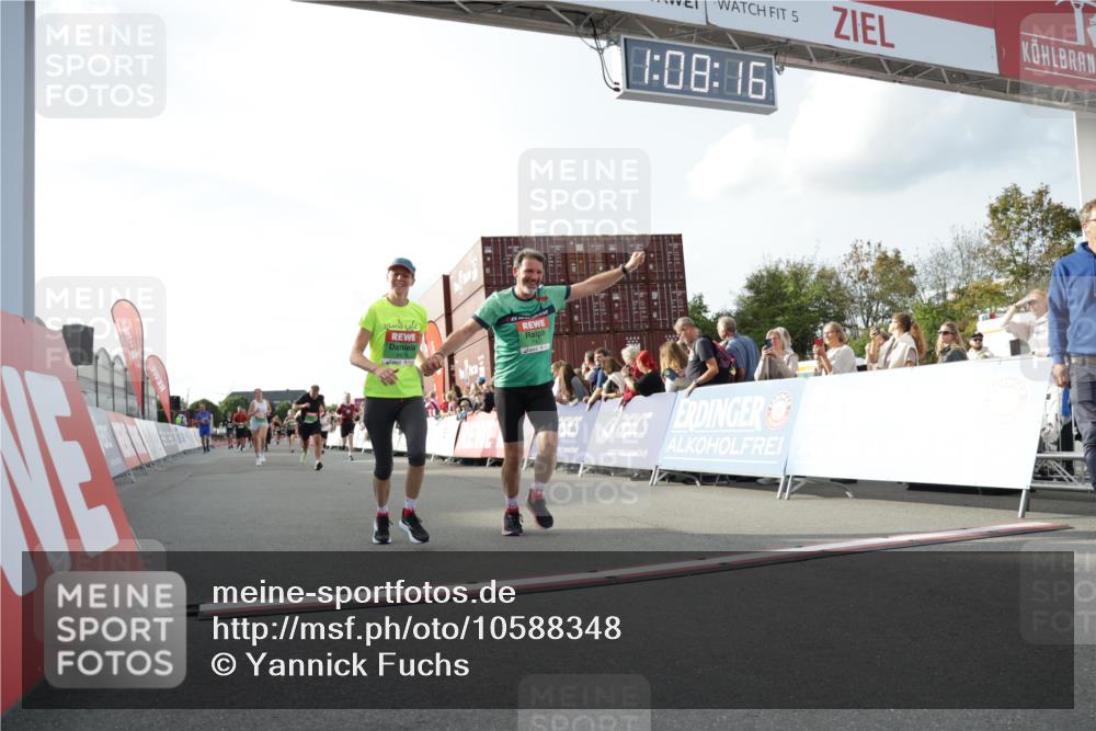 03.10.2026 - Köhlbrandbrückenlauf Yannick Fuchs http://msf.ph/oto/10588348 03.10.2026 16:08:17 Ziel 7583, 7921, 7996, 8187, 8306, 8374, 8408, 8479, 8510, 8592, 8712, 8794, 8840, 9540, 9731 meine-sportfotos.de