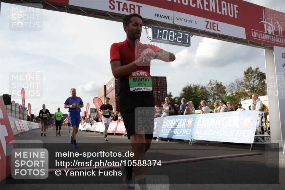03.10.2026 - Köhlbrandbrückenlauf Yannick Fuchs http://msf.ph/oto/10588374 03.10.2026 16:08:28 Ziel 7762, 7996, 8187, 8374, 8408, 8510, 8524, 8525, 8592, 8635, 8646, 8647, 8712, 8840, 9540, 9731, 9800 meine-sportfotos.de