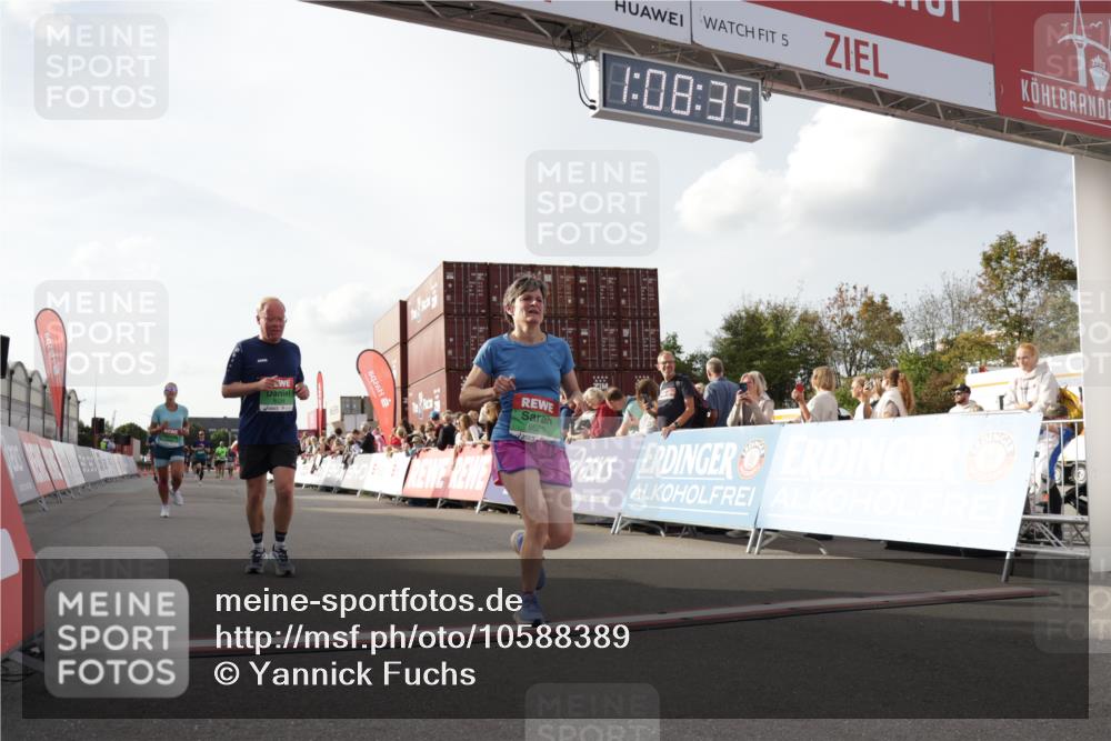 03.10.2026 - Köhlbrandbrückenlauf Yannick Fuchs http://msf.ph/oto/10588389 03.10.2026 16:08:35 Ziel 7307, 7700, 7762, 8267, 8524, 8525, 8635, 8646, 8647 meine-sportfotos.de