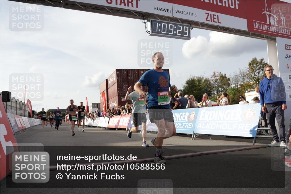 03.10.2026 - Köhlbrandbrückenlauf Yannick Fuchs http://msf.ph/oto/10588556 03.10.2026 16:09:30 Ziel 7308, 7326, 8003, 8085, 8126, 8268, 8405, 8513, 8550, 8618, 8649, 8714, 8827, 8868, 8962, 9169 meine-sportfotos.de