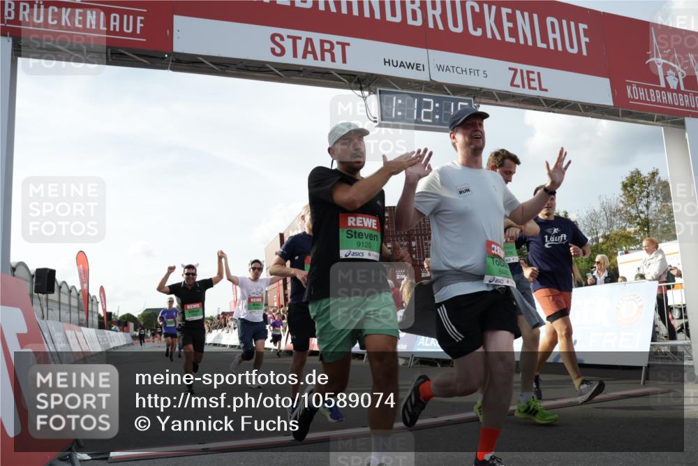 03.10.2026 - Köhlbrandbrückenlauf Yannick Fuchs http://msf.ph/oto/10589074 03.10.2026 16:12:16 Ziel 7542, 7594, 7604, 7605, 7876, 7963, 8227, 8296, 8394, 8445, 8523, 8576, 8662, 9120, 9760, 9799, 9820 meine-sportfotos.de