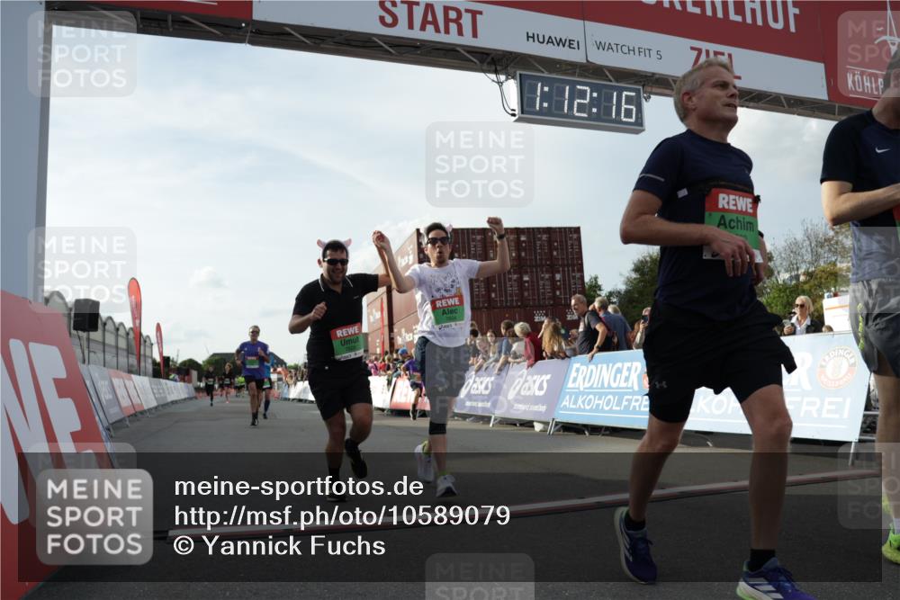 03.10.2026 - Köhlbrandbrückenlauf Yannick Fuchs http://msf.ph/oto/10589079 03.10.2026 16:12:17 Ziel 7542, 7594, 7604, 7605, 7876, 7963, 8227, 8296, 8394, 8445, 8523, 8576, 8662, 9120, 9760, 9799, 9820 meine-sportfotos.de