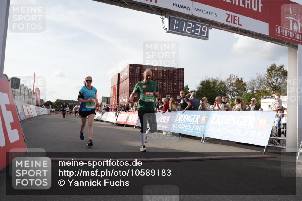 03.10.2026 - Köhlbrandbrückenlauf Yannick Fuchs http://msf.ph/oto/10589183 03.10.2026 16:12:40 Ziel 7767, 8651, 8772, 8802, 8911, 9190 meine-sportfotos.de