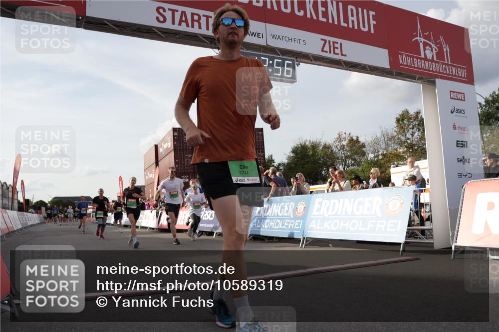 03.10.2026 - Köhlbrandbrückenlauf Yannick Fuchs http://msf.ph/oto/10589319 03.10.2026 16:12:57 Ziel 7666, 7751, 7752, 7855, 8036, 8287, 8315, 8514, 8532, 8963, 9036, 9515, 9692, 9716, 9744, 9767, 9788 meine-sportfotos.de
